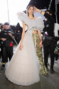 backstage-defile-off-white-automne-hiver-2020-2021-paris-coulisses-172.thumb.jpg.b43ead2d2e266a140782ff2472855463.jpg