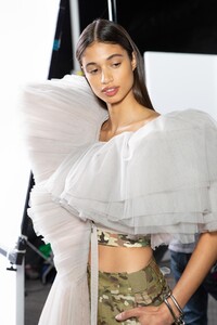 backstage-defile-off-white-automne-hiver-2020-2021-paris-coulisses-174.thumb.jpg.82c6796b35f3de7e382dea64c62869e2.jpg
