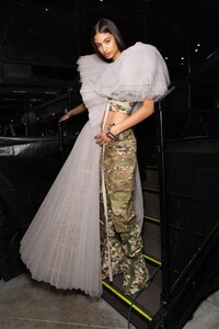 backstage-defile-off-white-automne-hiver-2020-2021-paris-coulisses-198.thumb.jpg.813a23dd8390173cb348a4648ca90368.jpg