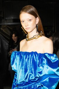 backstage-defile-off-white-automne-hiver-2020-2021-paris-coulisses-221.thumb.jpg.e31c3024f8bb2f6b1ba5bf8479f2095d.jpg