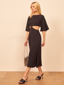 benny-dress-black-2.thumb.jpg.3df7b69e2c75d330757c85f108d37c30.jpg