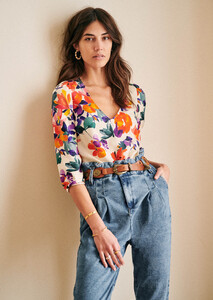 catalina-blouse-multicolor_flower_print-3.thumb.jpg.eb1a157809c3111402b71c47620ce7c8.jpg