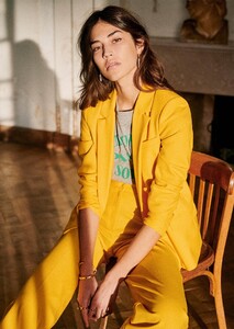 christie-jacket-yellow-5.thumb.jpg.1ba8fb2cbeb6080ba285b3a4d49fbdd4.jpg
