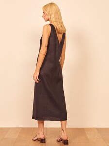 cliff-dress-black-3.thumb.jpg.409923b1b30a975a1ebcf744767a7fc6.jpg