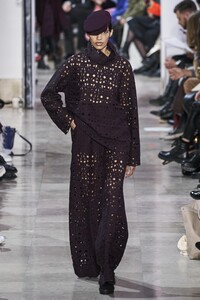 defile-akris-automne-hiver-2020-2021-paris-look-33.thumb.jpg.d698b6f1d1639ec0a48fd2c634e075de.jpg