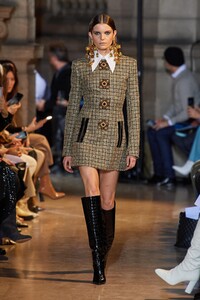 defile-andrew-gn-automne-hiver-2020-2021-paris-look-12.thumb.jpg.16fecbd1c5f5be6fb5ed200ef6362822.jpg