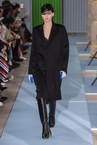 defile-beautiful-people-automne-hiver-2020-2021-paris-look-3.thumb.jpg.2a91e7a73cff8c00dfee62795a143c03.jpg