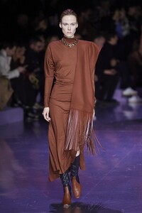 defile-boss-automne-hiver-2020-2021-milan-look-5.thumb.jpg.20decabfeb676b64e2f08bd342edfaf8.jpg