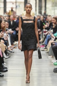defile-coperni-automne-hiver-2020-2021-paris-look-12.thumb.jpg.96c6f85c6db6838f6246b410f60c0acd.jpg