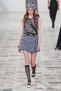 defile-dior-automne-hiver-2020-2021-paris-look-28.thumb.jpg.2b66103e8a27be8834a0dc820edab7b4.jpg