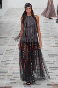 defile-dior-automne-hiver-2020-2021-paris-look-84.thumb.jpg.645fbc79f68b127599b5d41772dd7749.jpg