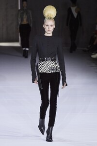 defile-haider-ackermann-automne-hiver-2020-2021-paris-look-41.thumb.jpg.f32d3359607ae13de77edc377f5d56ca.jpg