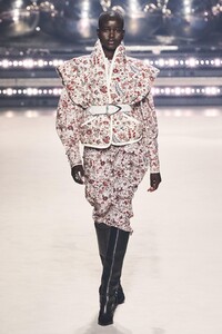defile-isabel-marant-automne-hiver-2020-2021-paris-look-5.thumb.jpg.29ecc186ec61a2cf479736582e20ff98.jpg