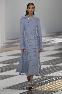 defile-loewe-automne-hiver-2020-2021-paris-look-3.thumb.jpg.b7eba888a25c47398f9509e7b2706d10.jpg