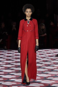 defile-miu-miu-automne-hiver-2020-2021-paris-look-50.thumb.jpg.19a4c083e5f4d31713790150dc38d411.jpg