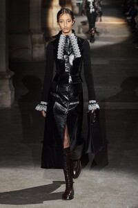 defile-paco-rabanne-automne-hiver-2020-2021-paris-look-37.thumb.jpg.3a90d81ef021e8d1931d54928cdc75a6.jpg