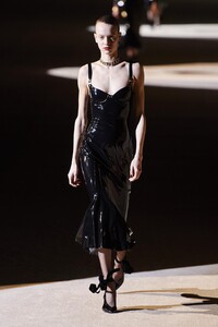 defile-saint-laurent-automne-hiver-2020-2021-paris-look-41.thumb.jpg.745975b30af020fb10b8343347f6e954.jpg