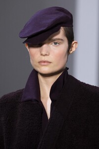 detail-defile-akris-automne-hiver-2020-2021-paris-detail-123.thumb.jpg.e1f3a460f2e70d011339b81bc36afba9.jpg