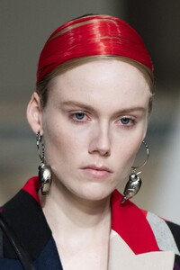 detail-defile-alexander-mcqueen-automne-hiver-2020-2021-paris-detail-27.thumb.jpg.89c6237188e44c83629219a9e4025469.jpg