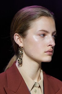 detail-defile-boss-automne-hiver-2020-2021-milan-detail-38.thumb.jpg.2907112f1fadc4adb69d56c8a294bd05.jpg