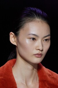 detail-defile-boss-automne-hiver-2020-2021-milan-detail-44.thumb.jpg.388546e7ae4b7cf3ffa0650f129ca180.jpg