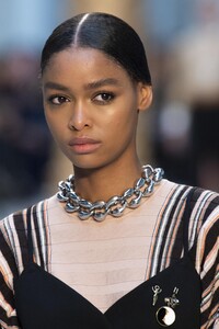 detail-defile-chloe-automne-hiver-2020-2021-paris-detail-49.thumb.jpg.d5d5e06bc4f580f430168d66f70d8255.jpg