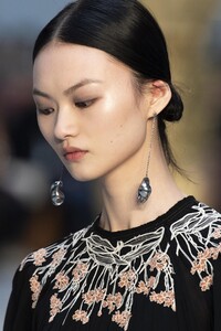 detail-defile-chloe-automne-hiver-2020-2021-paris-detail-63.thumb.jpg.e41c229c81ac48c7f16c06e2774a19aa.jpg