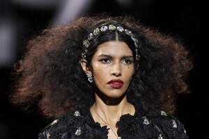 detail-defile-dolce-amp-gabbana-automne-hiver-2020-2021-milan-detail-211.thumb.jpg.c58c014f9adfd17a0824d003c9ac50b5.jpg