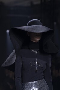 detail-defile-givenchy-automne-hiver-2020-2021-paris-detail-158.thumb.jpg.281399c0d770e6bfc0c5801e927e96f8.jpg