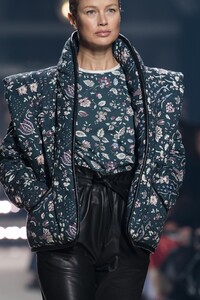 detail-defile-isabel-marant-automne-hiver-2020-2021-paris-detail-116.thumb.jpg.61aba81be9ed013f8eb29cf592ba998b.jpg