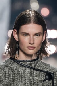 detail-defile-isabel-marant-automne-hiver-2020-2021-paris-detail-26.thumb.jpg.27137e2c9b46fbe272adb4c02244f9ab.jpg