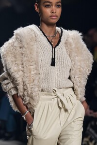 detail-defile-isabel-marant-automne-hiver-2020-2021-paris-detail-79.thumb.jpg.6c5594676154028b6f1dbdc1f1e2cfa9.jpg