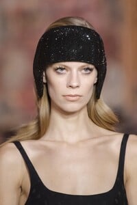 detail-defile-lanvin-automne-hiver-2020-2021-paris-detail-78.thumb.jpg.27e80831098fded34524309ab01835df.jpg