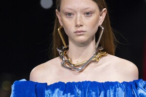 detail-defile-off-white-automne-hiver-2020-2021-paris-detail-173.thumb.jpg.39c6e0eed9c446fb245f33809d95575b.jpg