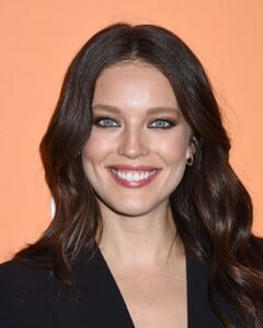 emily-didonato-montblanc-smart-headphones-smart-watch-launch-party-in-nyc-6.jpg