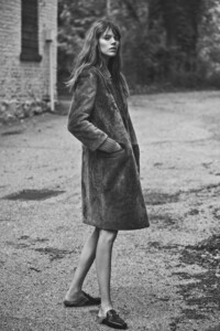 freja-beha-erichsen-by-lachlan-bailey-for-wsj-magazine-september-2015-8.thumb.jpg.19dbc46c0790d36244383ab34c7007cb.jpg