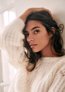 georgia-jumper-ecru-2.thumb.jpg.dfadf093c29e20209226a95c305f337c.jpg