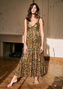 graziella-dress-botanical_print-5.thumb.jpg.81e54449bffc3c77ffaa116d4c158f69.jpg