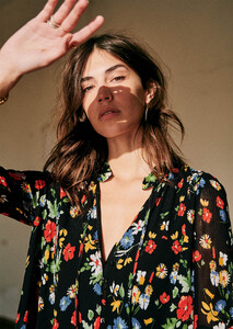 india-dress-dark_multicolor_flower_print-2.thumb.jpg.dd33304009b0c42c7238c569166f5ae6.jpg