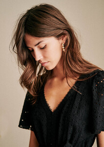 isidore-dress-black-2.thumb.jpg.65919f9603d681b5dca3bcde4da602c8.jpg