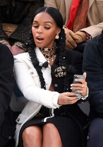 janelle-monae-chanel-show-at-paris-fashion-week-03-03-2020-7.jpg