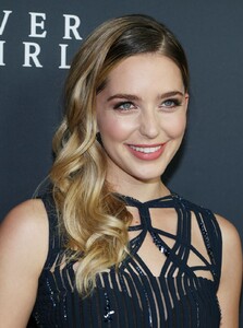 jessica-rothe-at-forever-my-girl-premiere-in-los-angeles-01-16-2018-6.jpg