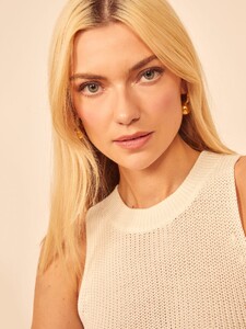 lilac-top-ivory-3.thumb.jpg.d5fb8b207bbc299d8bf0ac6c1adac2ad.jpg