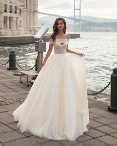 luce_sposa_89365560_104302854452136_3416577227218890692_n.jpg