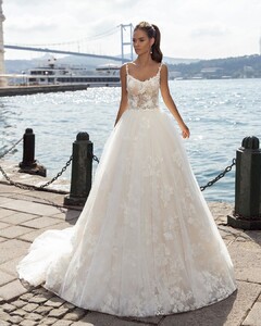luce_sposa_90673188_118287836457885_1660015607926183932_n.jpg