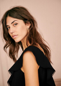 manette-blouse-black-2.thumb.jpg.939a08c71566ac3c7c1dfd72d384c72e.jpg