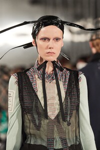 margiela0034.thumb.jpg.ce39ac85e218e85988c6fcb401e8c6e9.jpg
