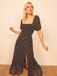 meadow-dress-posie-4.thumb.jpg.7ac2d505544de76bd4fd00a07798877b.jpg