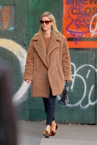 nicky-hilton-street-style-new-york-city-03-11-2020-0.jpg