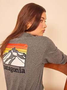 patagonia-l-s-line-logo-t-shirt-gravel_heather-2.jpg